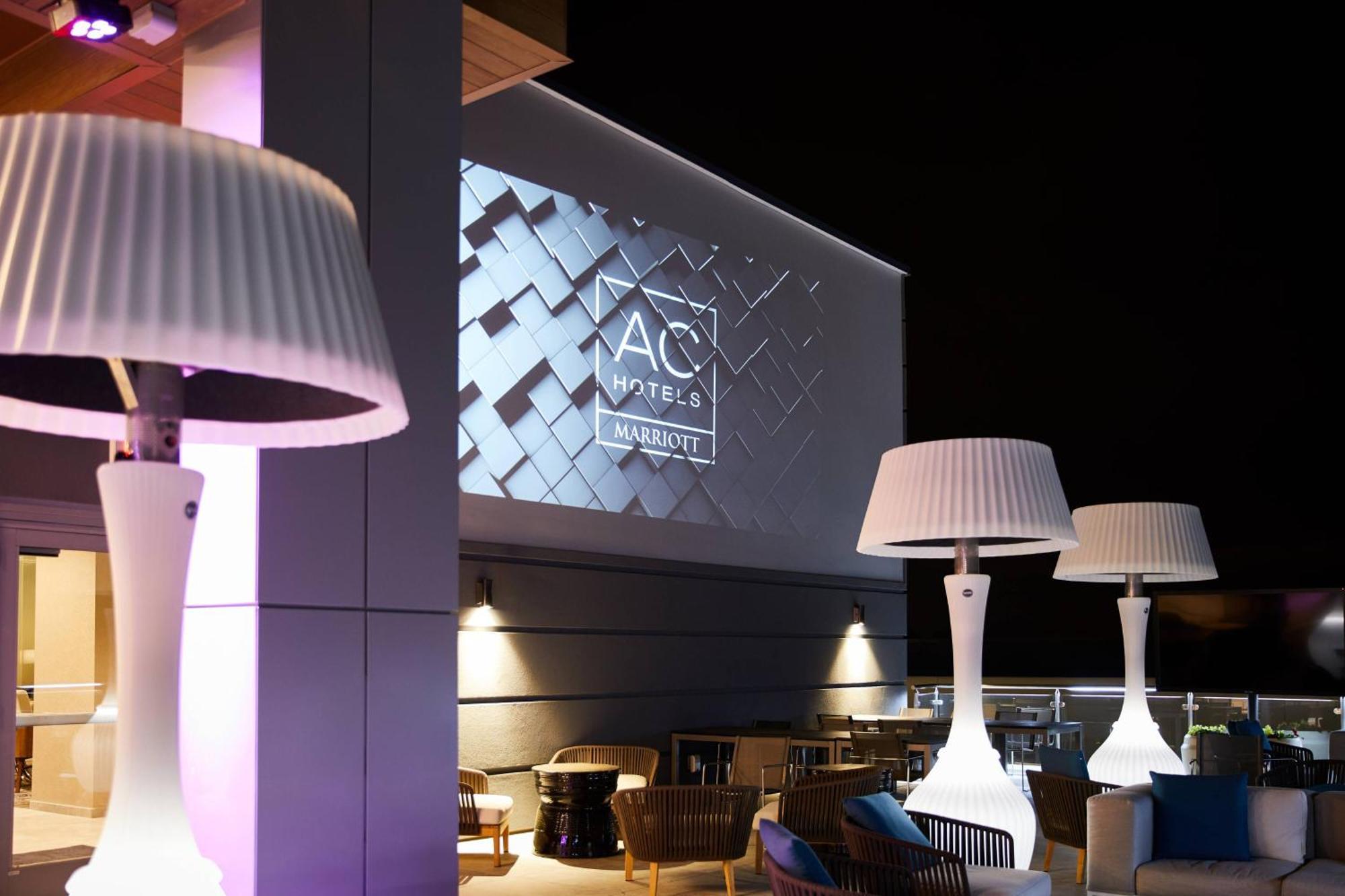 Ac Hotel By Marriott Raleigh North Hills Eksteriør billede